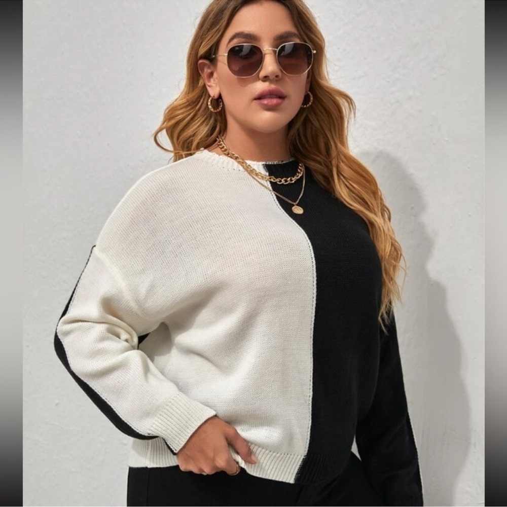 Cozy black & white Plus Size Sweater